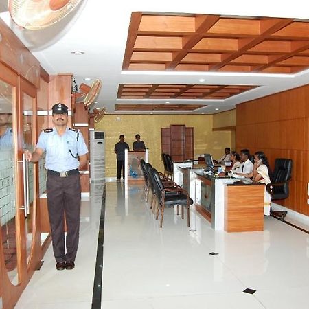 Kpm Regency Hotell Palakkad Eksteriør bilde