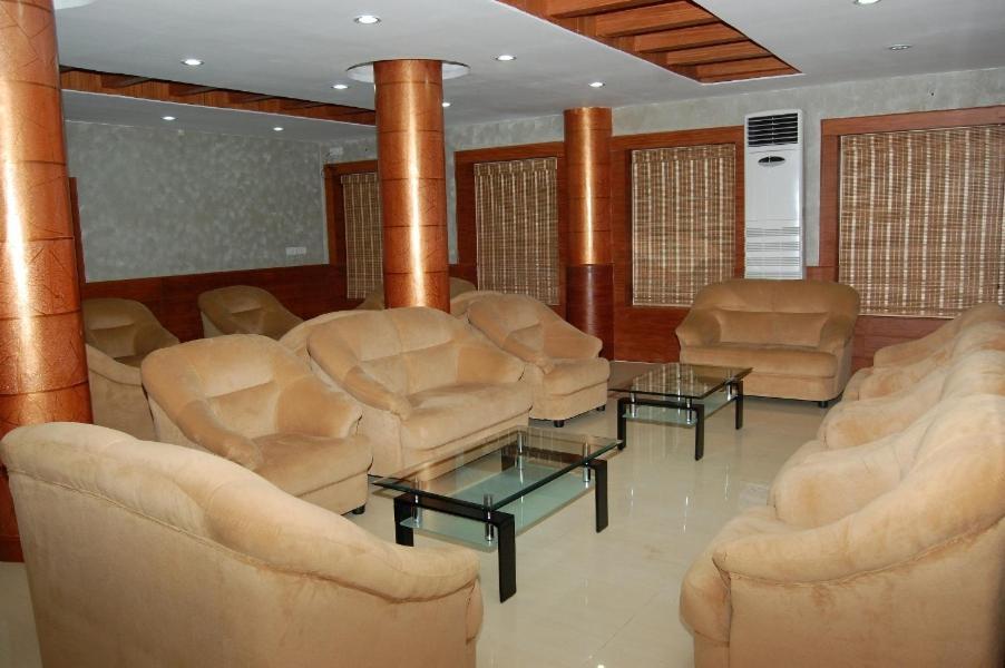 Kpm Regency Hotell Palakkad Eksteriør bilde